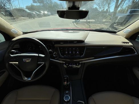 Used 2024 Cadillac XT6 Premium Luxury w/ Platinum Package image 10