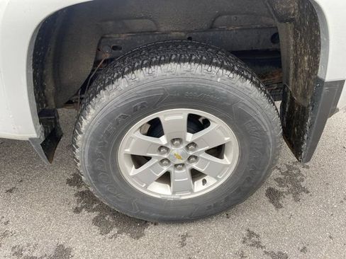 Used 2019 Chevrolet Colorado W/T w/ WT Convenience Package AWD/4WD image 24