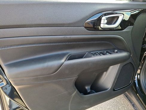 New 2026 Jeep Compass Limited image 10