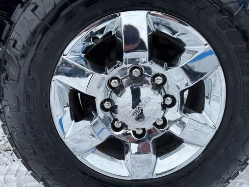 Used 2016 GMC Sierra 3500 SLE w/ SLE Preferred Package image 11