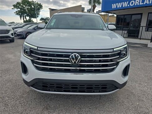 New 2026 Volkswagen Atlas SE image 2