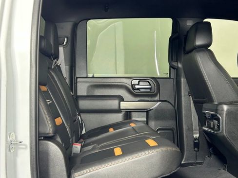 Used 2023 GMC Sierra 3500 AT4 image 14