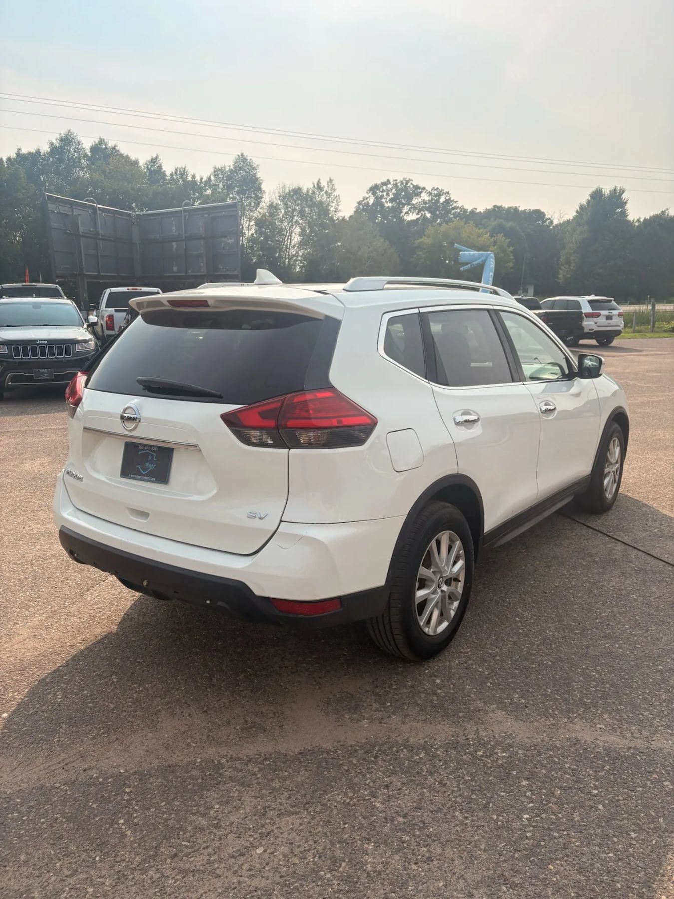 Used 2017 Nissan Rogue SV FWD image 5