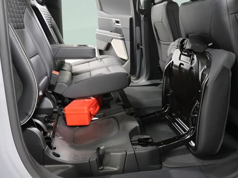 Used 2025 GMC Sierra EV Denali AWD/4WD image 30