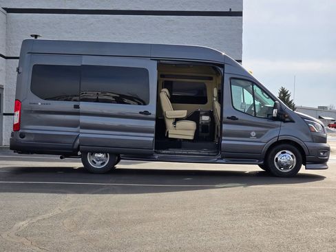 New 2024 Ford Transit 350 Midwest Discovery image 12