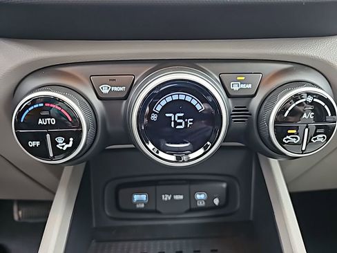 New 2026 Hyundai Venue SEL FWD image 20