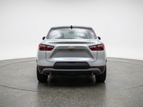 Used 2025 Chevrolet Blazer LT FWD image 7