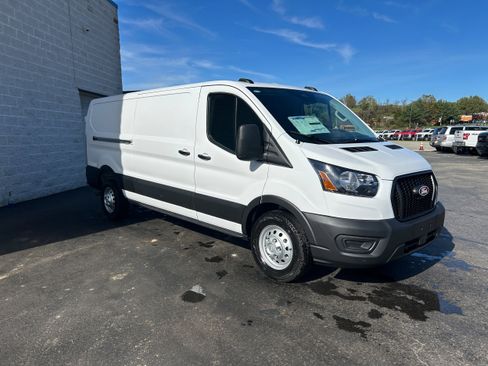 New 2026 Ford Transit 250 Low Roof AWD image 13