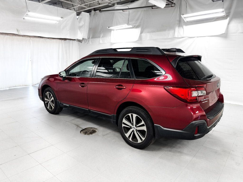 Used 2018 Subaru Outback 2.5i Limited AWD/4WD image 3