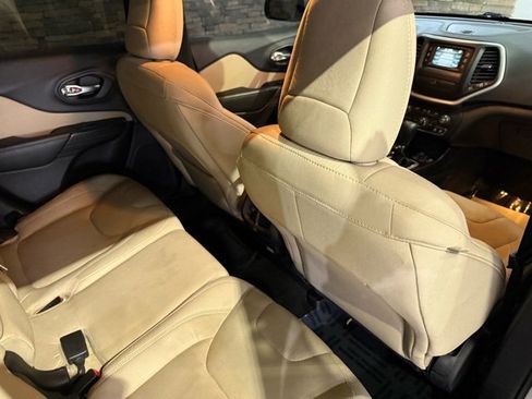 Used 2015 Jeep Cherokee Latitude w/ Trailer Tow Group image 31