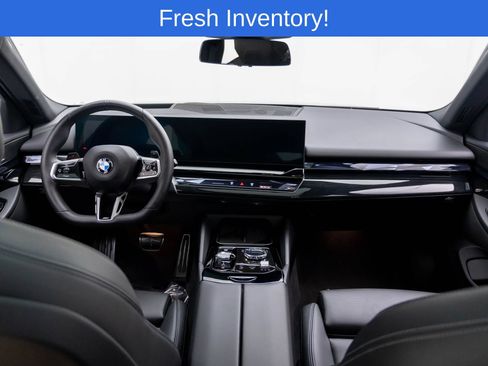 Certified 2026 BMW 540i xDrive w/ Executive Package AWD/4WD image 9