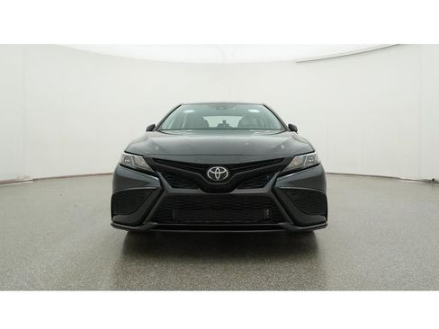 Used 2023 Toyota Camry SE w/ Convenience Package image 32