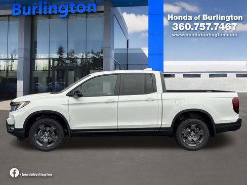 New 2026 Honda Ridgeline TrailSport image 3