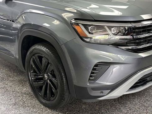 Used 2023 Volkswagen Atlas Cross Sport SE w/ Black Wheel Package AWD/4WD image 8