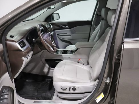 Used 2020 GMC Acadia SLT AWD/4WD image 11