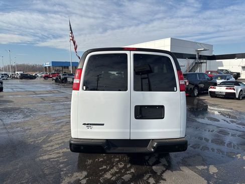 Used 2023 Chevrolet Express 3500 LS image 4
