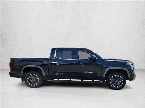 Used 2024 Toyota Tundra Limited w/ Power Package AWD/4WD image 4
