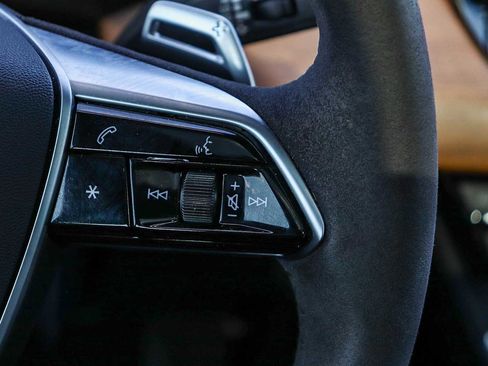 Used 2022 Audi e-tron GT Premium Plus image 20