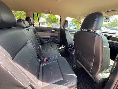 Used 2021 Volkswagen Atlas SE FWD image 11