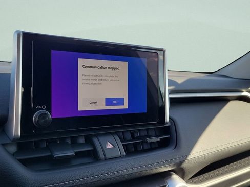 Used 2024 Toyota RAV4 XLE image 21