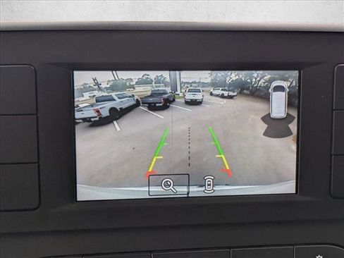 Used 2023 Ford Transit 250 Medium Roof image 12