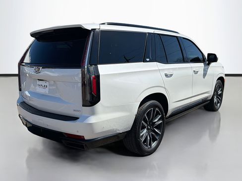 Used 2023 Cadillac Escalade Sport Platinum image 3