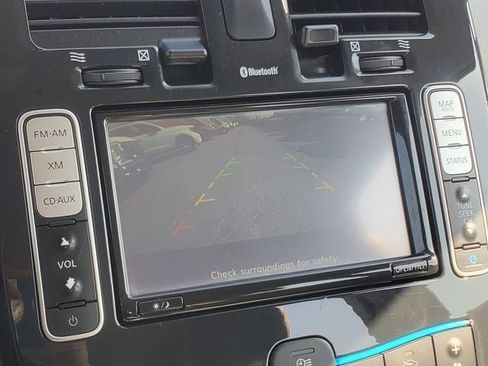 Used 2012 Nissan Leaf SL FWD image 17