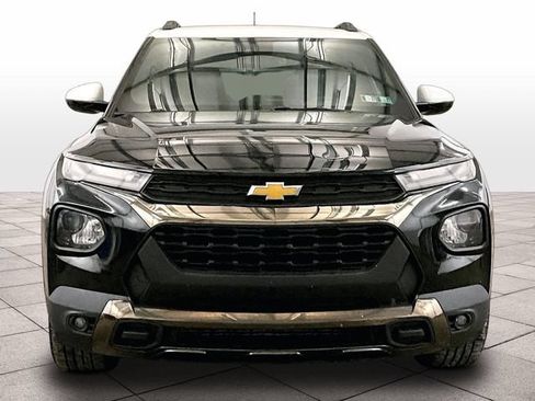 Used 2023 Chevrolet TrailBlazer ACTIV w/ Convenience Package FWD image 3