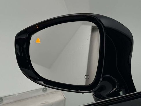 New 2026 Chrysler Pacifica Select image 30