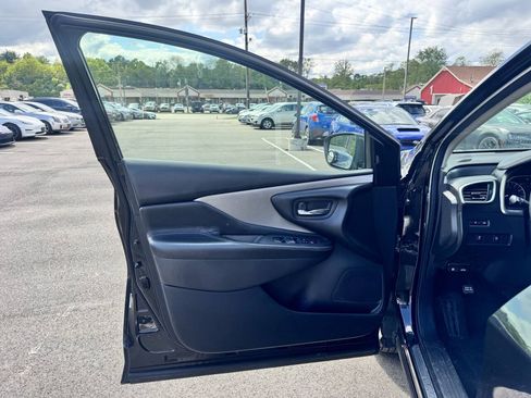 Used 2020 Nissan Murano S w/ Technology Package AWD/4WD image 14