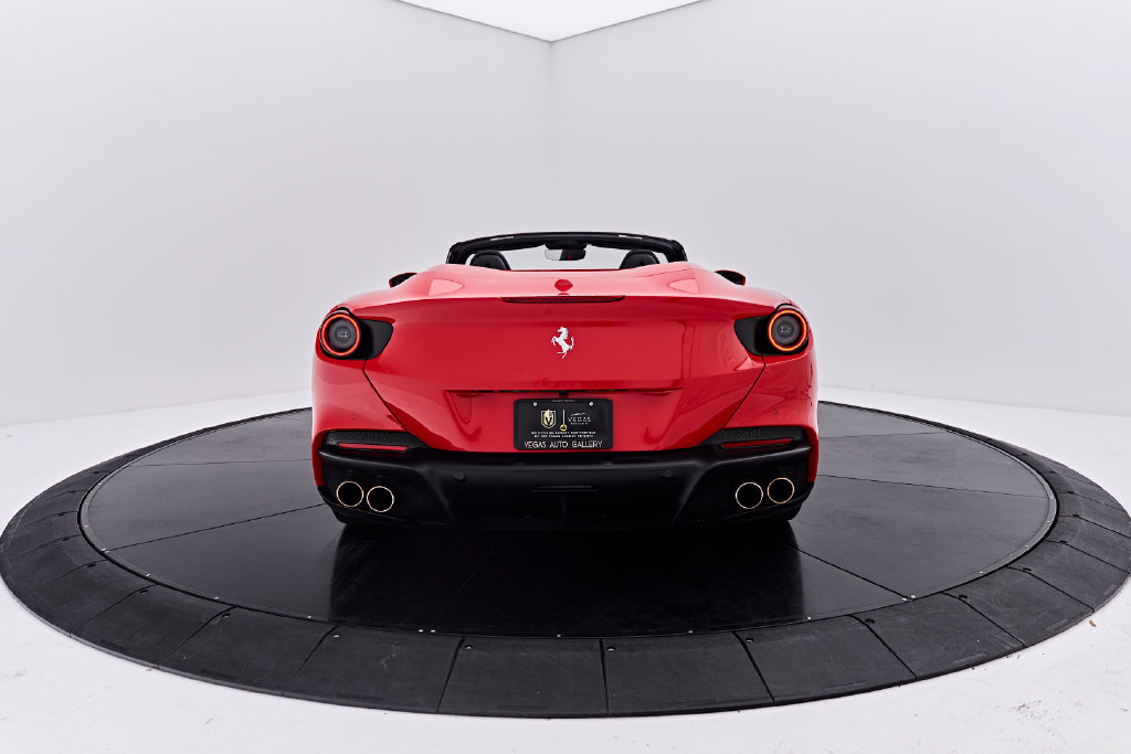 Used 2022 Ferrari Portofino M RWD image 16