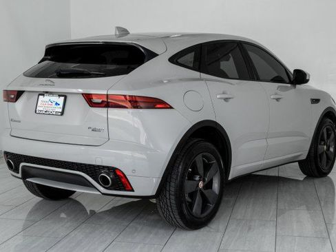 Used 2019 Jaguar E-PACE R-Dynamic SE image 6