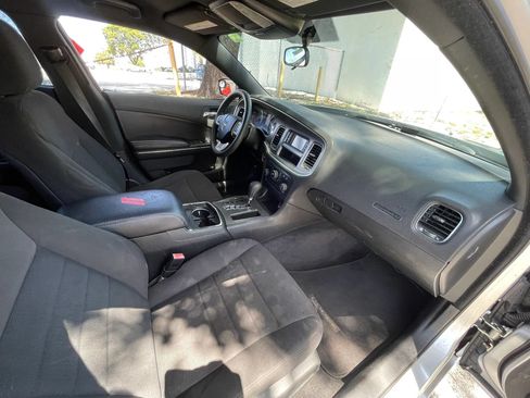 Used 2012 Dodge Charger SE RWD image 20