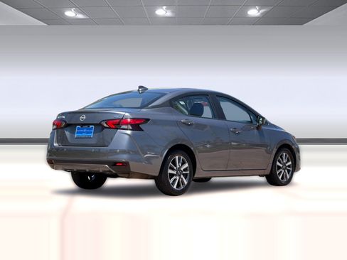 Used 2024 Nissan Versa SV FWD image 9
