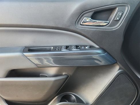 Used 2018 Chevrolet Colorado Z71 image 19