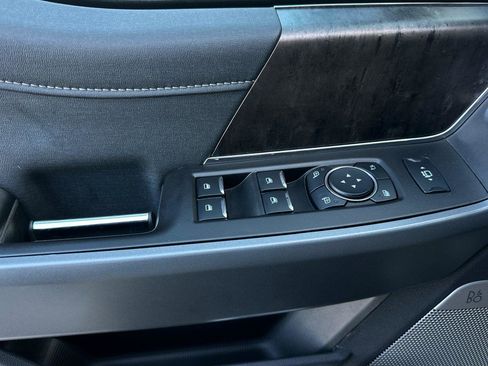 Used 2024 Ford F250 Lariat w/ Lariat Ultimate Package image 10