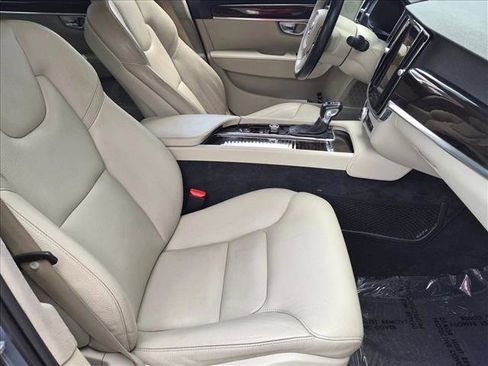 Used 2018 Volvo S90 T5 Momentum w/ Convenience Package FWD image 19