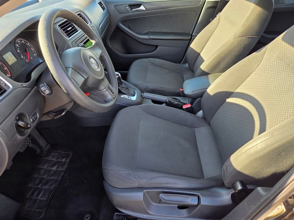 Used 2013 Volkswagen Jetta S FWD image 13
