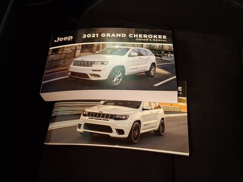 Used 2021 Jeep Grand Cherokee Trackhawk w/ Trailer Tow Group IV image 27