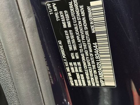 Used 2020 Porsche Macan S image 38