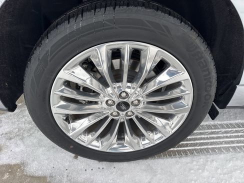 Certified 2024 Ford Edge Titanium w/ Titanium Elite Package image 20