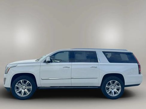 Used 2019 Cadillac Escalade ESV Premium Luxury RWD image 4