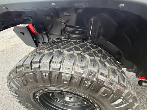 Used 2020 Jeep Gladiator Overland AWD/4WD image 25