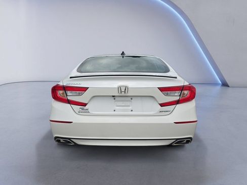 Used 2022 Honda Accord Sport image 4