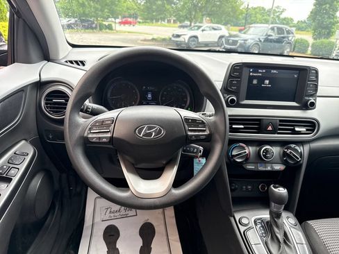 Used 2020 Hyundai Kona SE AWD/4WD image 27