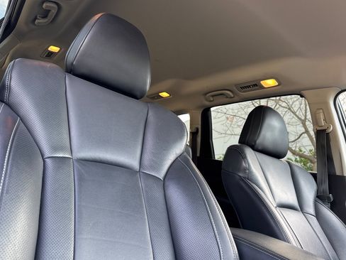 Used 2019 Subaru Ascent Limited image 18