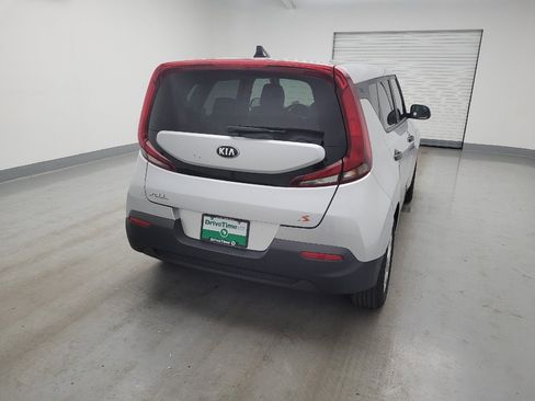 Used 2020 Kia Soul S FWD image 7