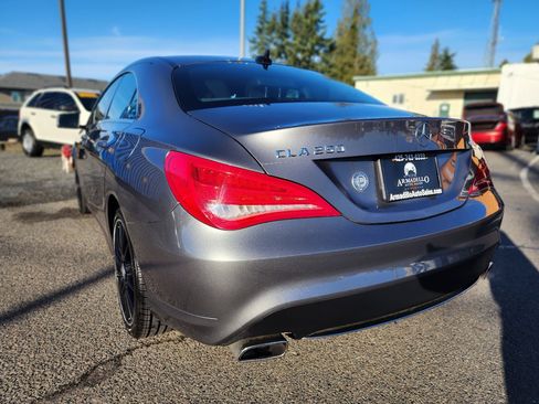 Used 2014 Mercedes-Benz CLA 250 4MATIC image 8