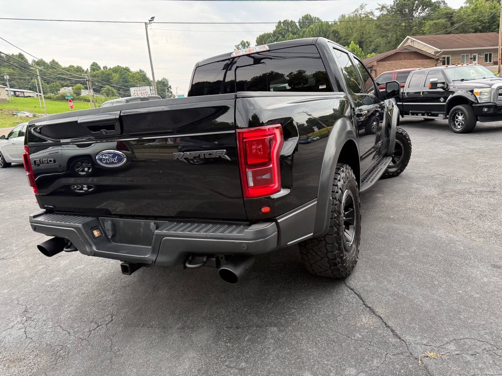 Used 2017 Ford F150 Raptor w/ Equipment Group 802A Luxury AWD/4WD image 7
