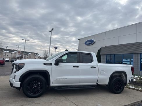 Used 2023 GMC Sierra 1500 Pro w/ Graphite Edition image 5